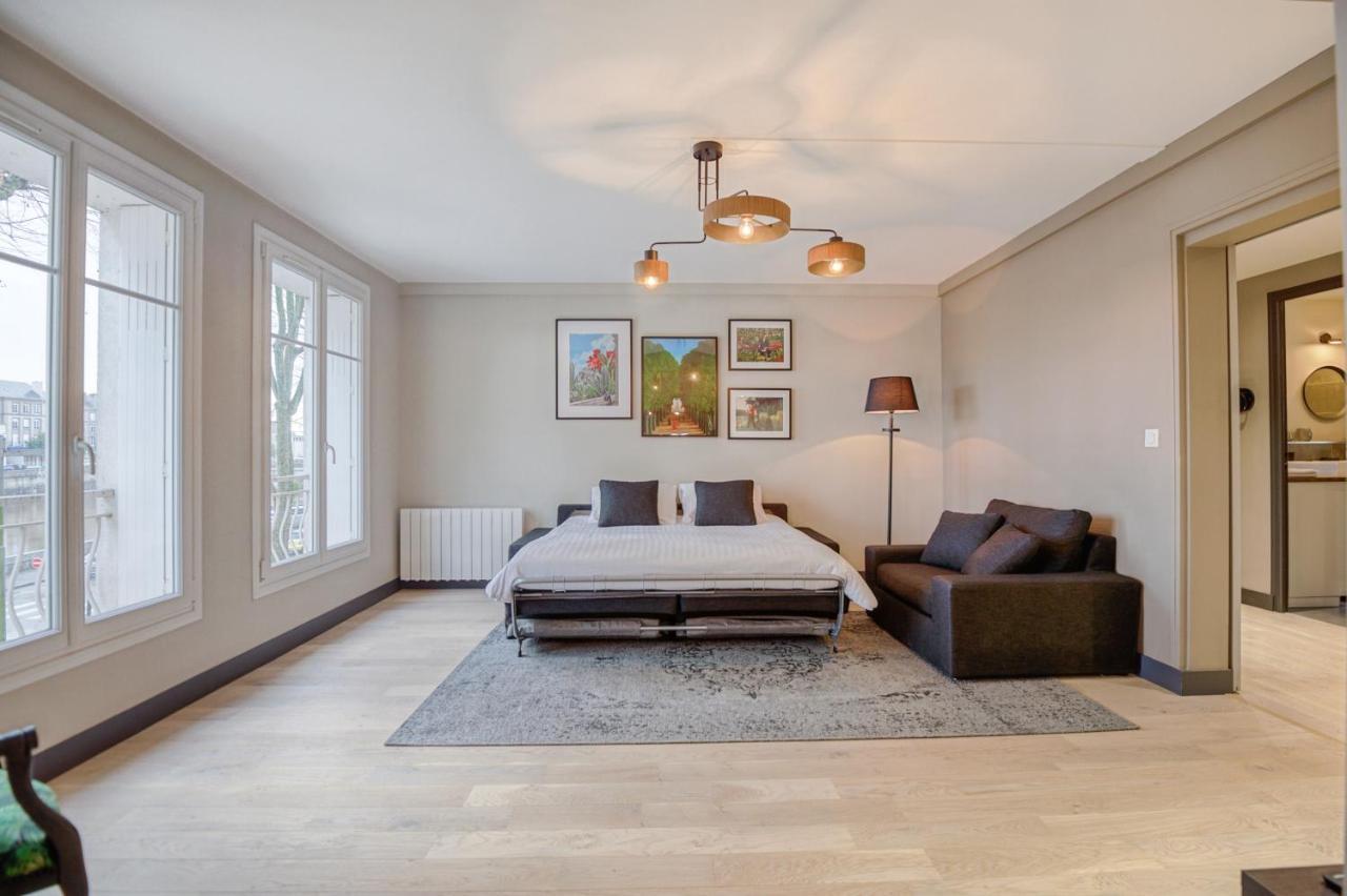 Apartamento Le Gambetta - T3 Standing Avec Parking, Wifi, Netflix Laval  Exterior foto